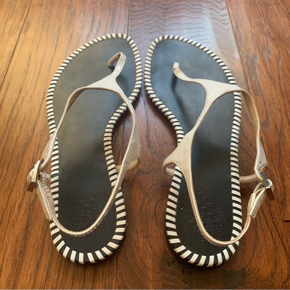 Vince Camuto Black and White Stitch Sandal- Size 6.5 - Picture 6 of 8